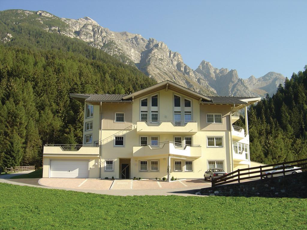 Appartementhaus Pinnisblick Neustift im Stubaital Luaran gambar