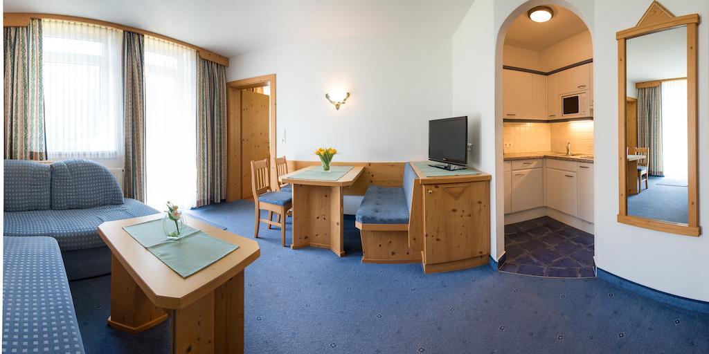 Appartementhaus Pinnisblick Neustift im Stubaital Bilik gambar