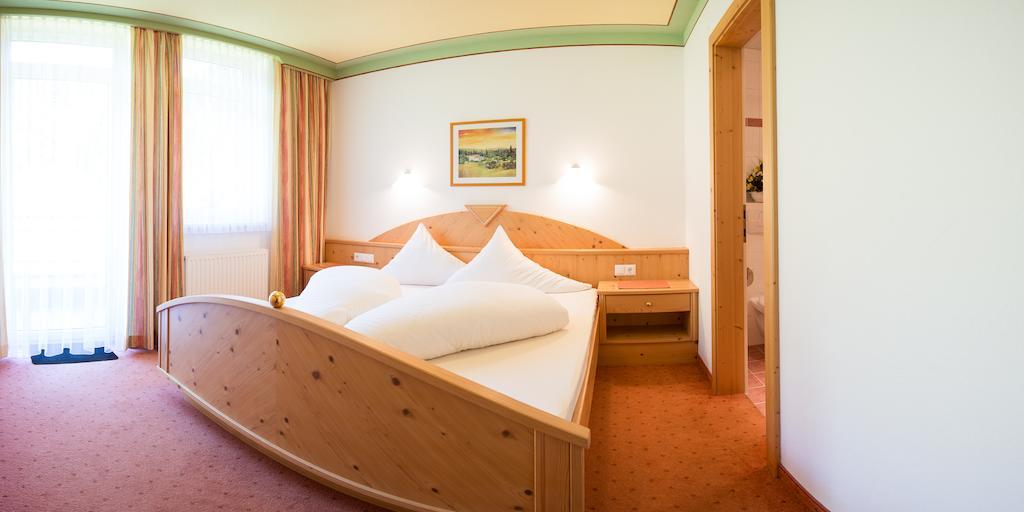 Appartementhaus Pinnisblick Neustift im Stubaital Luaran gambar
