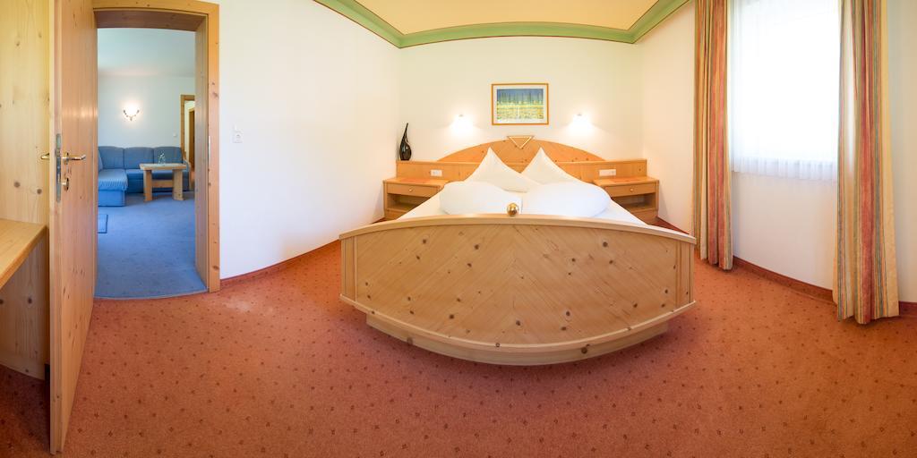 Appartementhaus Pinnisblick Neustift im Stubaital Luaran gambar