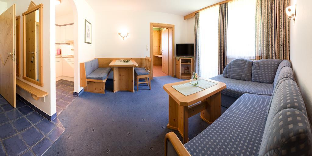 Appartementhaus Pinnisblick Neustift im Stubaital Luaran gambar